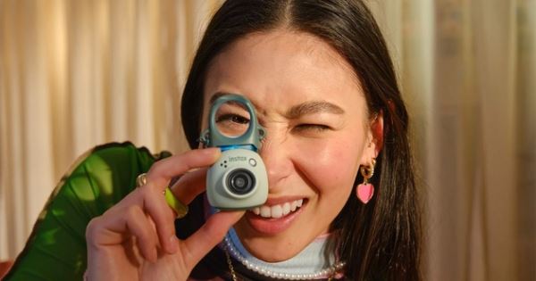 Сверхкомпактная камера Fujifilm Instax Pal